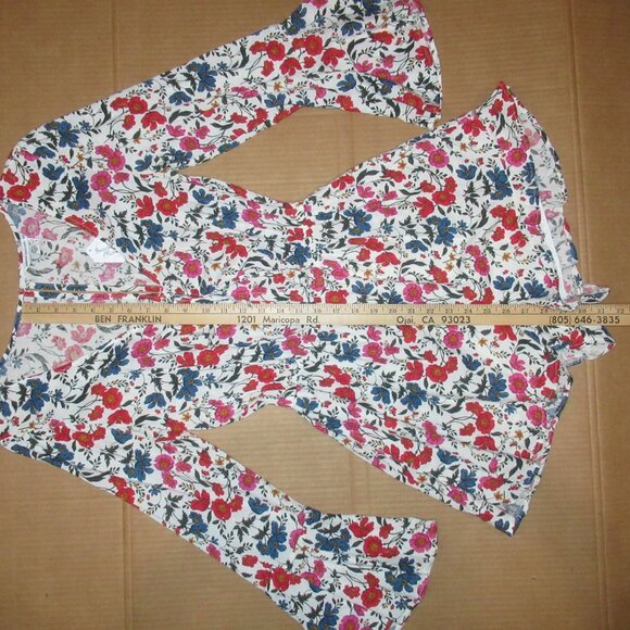 American Eagle Floral V-Neck Romper | Size Small - Picture 6 of 14